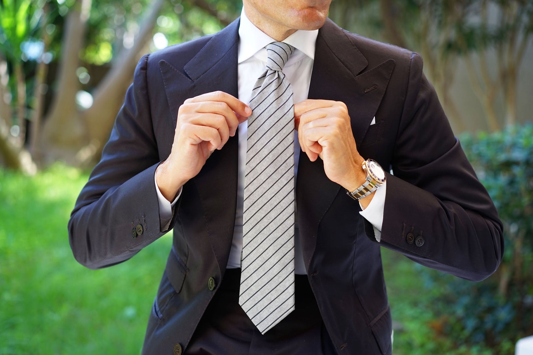 Men�'s Grey Striped Ties
