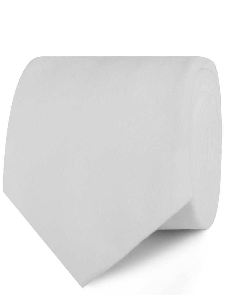 White Velvet Necktie Roll